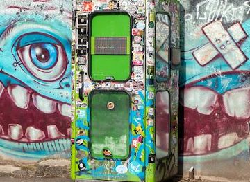 germany/potsdam/attraction/teledisko-gold