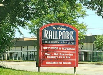 kentucky/bowling-green/attraction/historic-railpark-train-museum