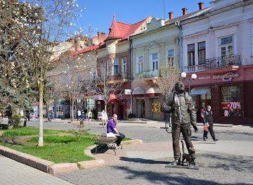 ukraine/transcarpathia/attraction/cyril-and-methodius-monument