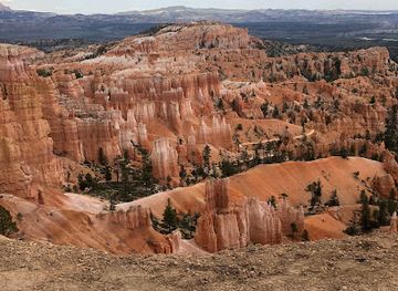 utah/bryce-canyon-national-park/attraction/black-birch-canyon