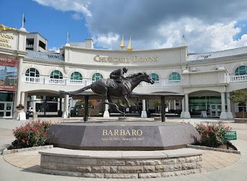 kentucky/louisville/attraction/churchill-downs