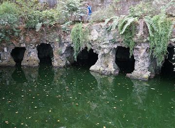portugal/sintra-cascais-natural-park/attraction/gruta-do-labirinto