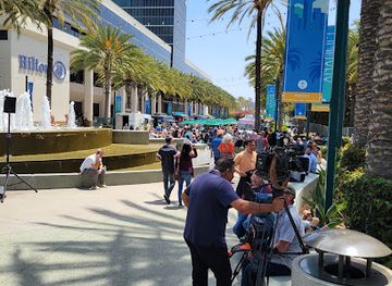 california/anaheim/attraction/fountains