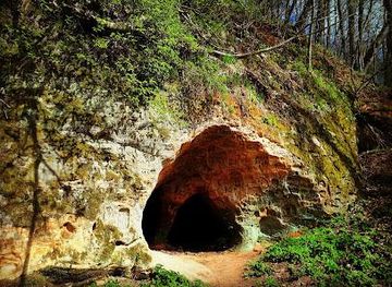 latvia/cesis/attraction/small-devil-s-cave