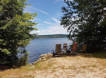 new-hampshire/dartmouth-lake-sunapee/attraction/little-sunapee-lake