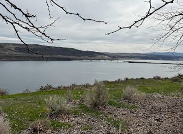 washington/eastern-washington/attraction/ginkgo-petrified-forest-state-park