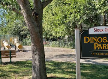 iowa/stone-state-park/attraction/dinosaur-park