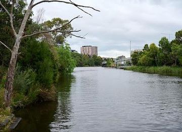 australia/central-west/attraction/herring-island-sculpture-park