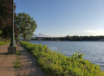 wisconsin/la-crosse/attraction/riverside-park