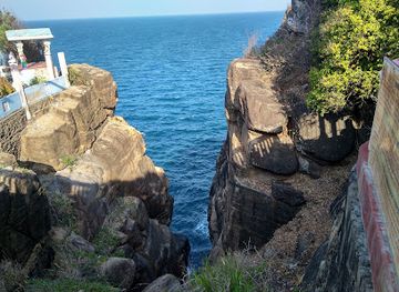 sri-lanka/trincomalee-district/attraction/rawana-abyss