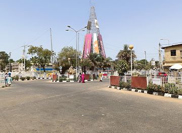 the-gambia/kanifing/attraction/independence-square
