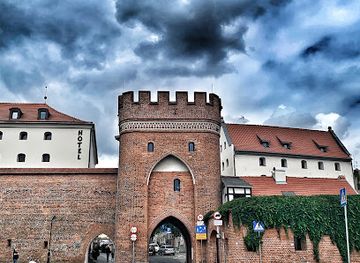 poland/torun/attraction/mostowa-gate
