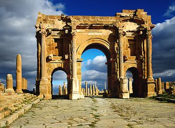 algeria/timgad-ruins/attraction/trajan-s-arch