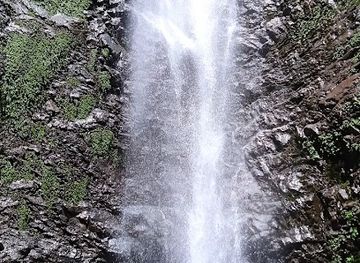 pakistan/kohistan/attraction/battiara-waterfall