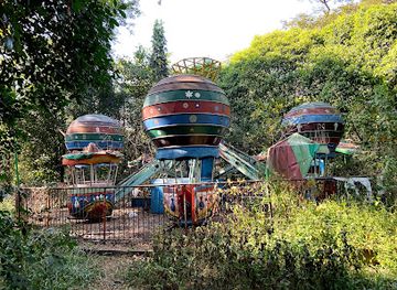 myanmar-burma/bago-region/attraction/abandoned-amusement-park