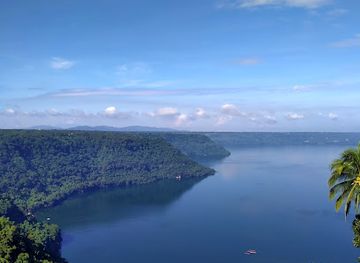 philippines/taal-volcano/attraction/lumampao-viewdeck
