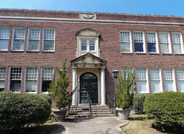 mississippi/the-delta/attraction/ee-bass-cultural-arts-center