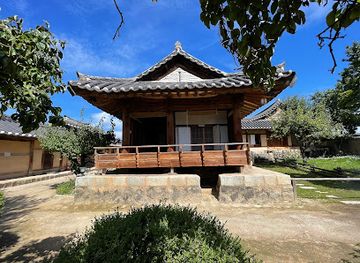 south-korea/andong-hahoe-village/attraction/chunghyodang