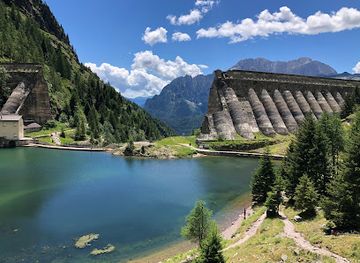 italy/valtellina/attraction/ruins-of-gleno-dam