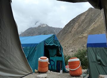 pakistan/k2-base-camp/attraction/jhola-camp