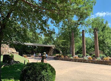 oklahoma/cherokee-landing-state-park/attraction/cherokee-heritage-center