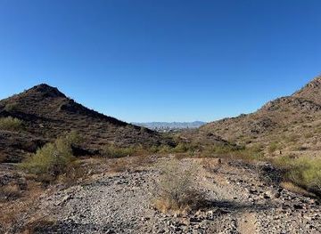 arizona/chandler/attraction/quartz-ridge-trailhead-8a-phoenix-mountain-reserve