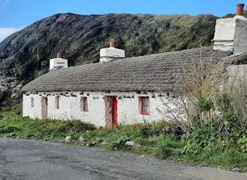 isle-of-man/kirk-michael/attraction/niarbyl-beach