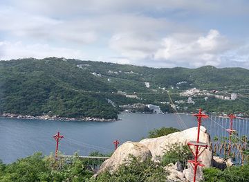 mexico/costa-chica/attraction/xtasea-tirolesa-central