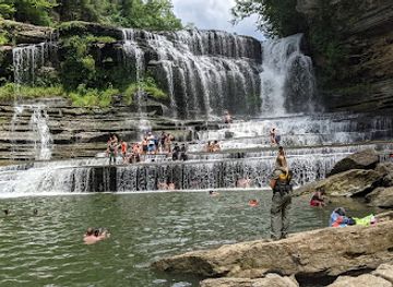 tennessee/fall-creek-falls-state-park/attraction/cummins-falls