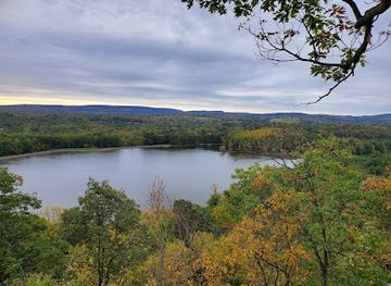connecticut/mohawk-mountain-ski-area/attraction/ragged-mountain-memorial