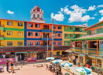 colombia/medellin/attraction/plazoleta-de-los-zocalos