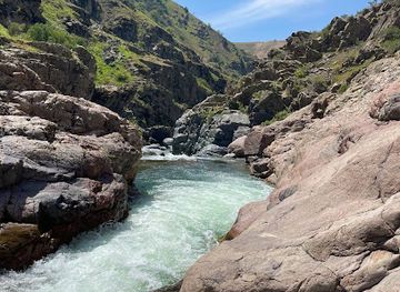 uzbekistan/tashkent-region/attraction/tepalik