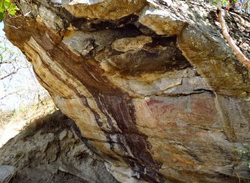 tanzania/singida/attraction/kondoa-rock-art-fenga-locality