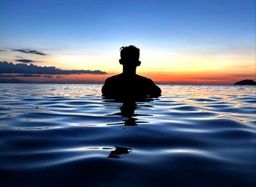 indonesia/labuan-bajo/attraction/sunset-point-beach