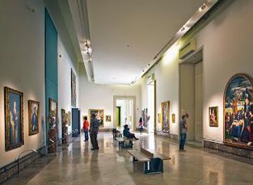 italy/ravello/attraction/museo-e-real-bosco-di-capodimonte