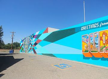 new-mexico/albuquerque/attraction/greetings-from-burque-mural