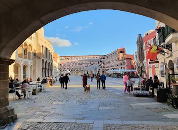 portugal/estremadura/attraction/puerta-del-capitel