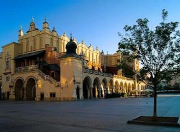 poland/krakow/attraction/mnk-sukiennice