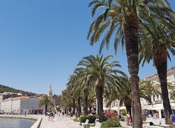 croatia/split/old-town/attraction/split-sign