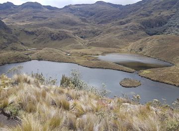 ecuador/azuay-region/attraction/lagunas-unidas