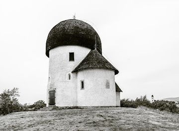 hungary/central-transdanubia/attraction/round-church