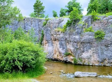 south-dakota/spearfish-canyon/attraction/tretheway-pavilion