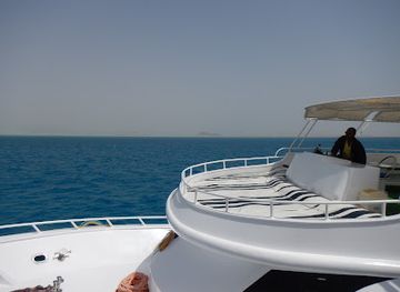 egypt/ras-muhammad-national-park/attraction/aljaysh-mjm-jrhl-rhlt-bhryh