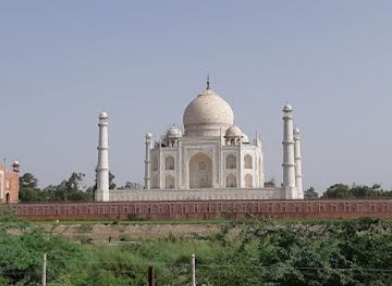 india/agra/taj-ganj/attraction/taj-protected-forest