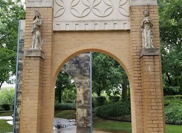 arkansas/central-arkansas/attraction/central-high-museum