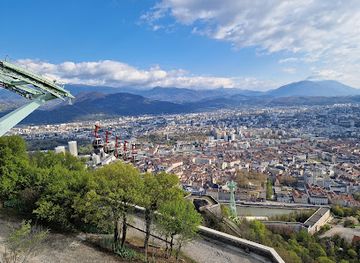 france/grenoble/attraction/fort-de-la-bastille