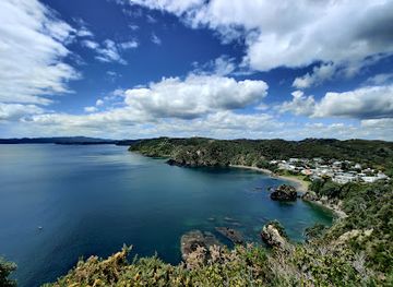 new-zealand/paihia/attraction/tapeka-point-track