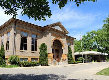 michigan/traverse-city/attraction/crooked-tree-arts-center-traverse-city