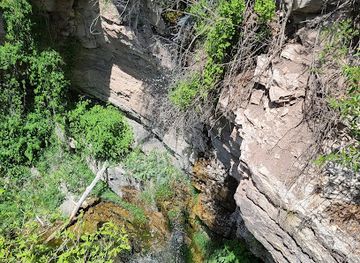new-mexico/jemez-springs/attraction/cebollita-waterfall