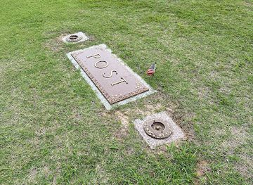 oklahoma/edmond/attraction/wiley-post-s-gravesite